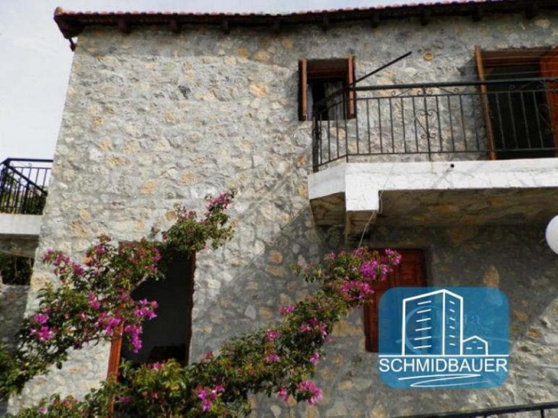 Agia Paraskevi Südkreta, Agia Paraskevi: Zweistöckiges traditionelles Steinhaus zu verkaufen Haus kaufen